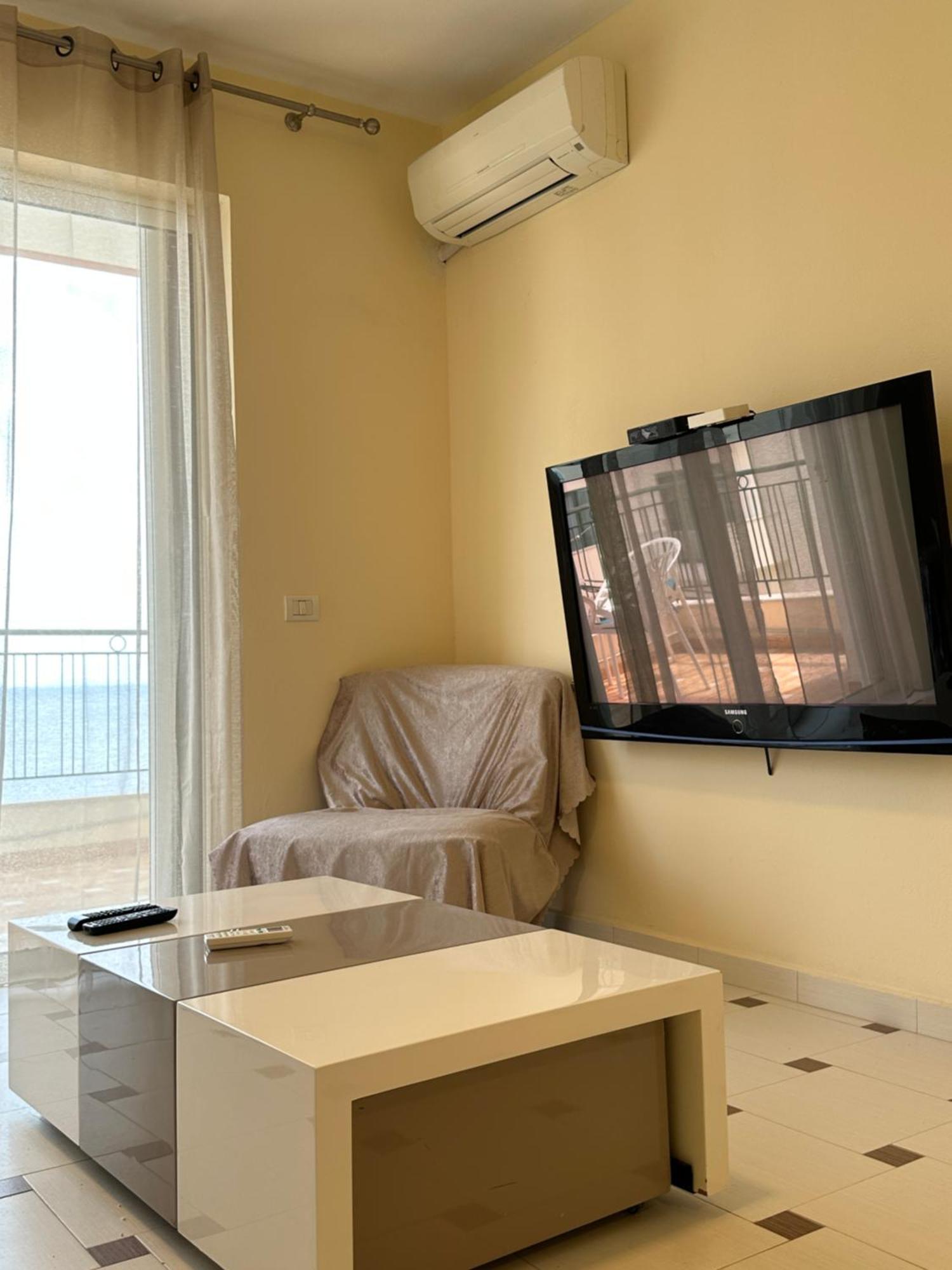 White Sea View Residence 2 Sarande Exterior photo