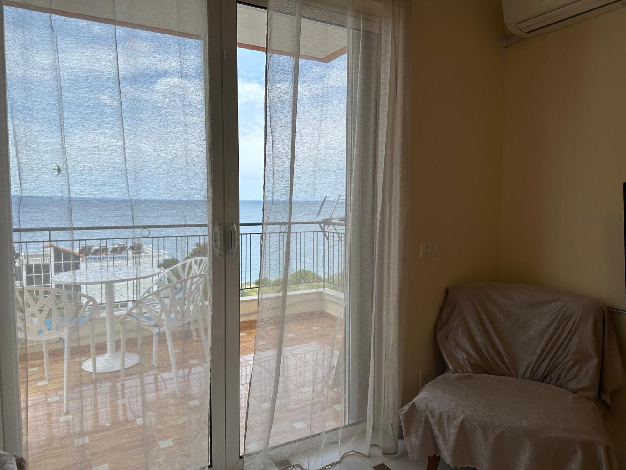 White Sea View Residence 2 Sarande Exterior photo